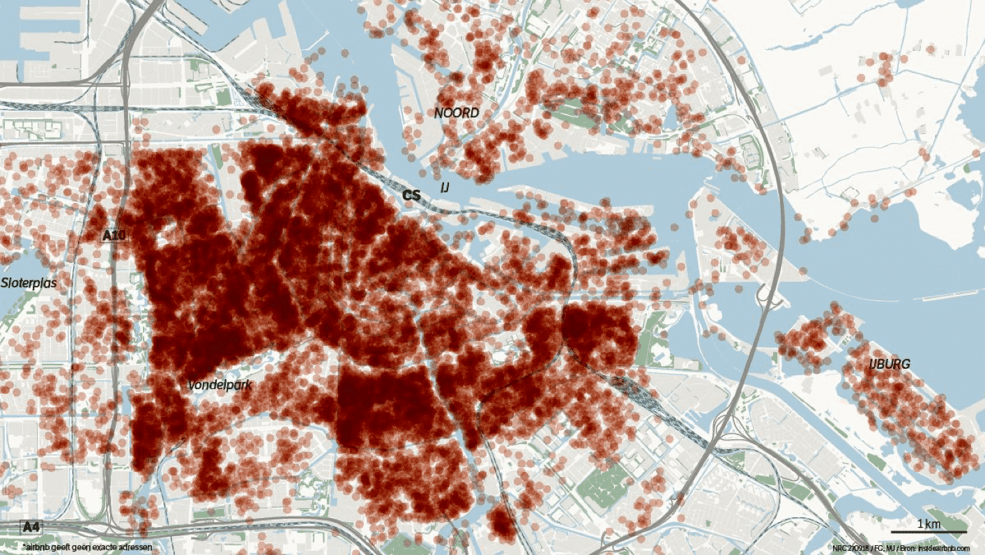 Kaart van Amsterdam met de concentratie van toeristisch verhuuraanbod per buurt, vooral binnen de ring